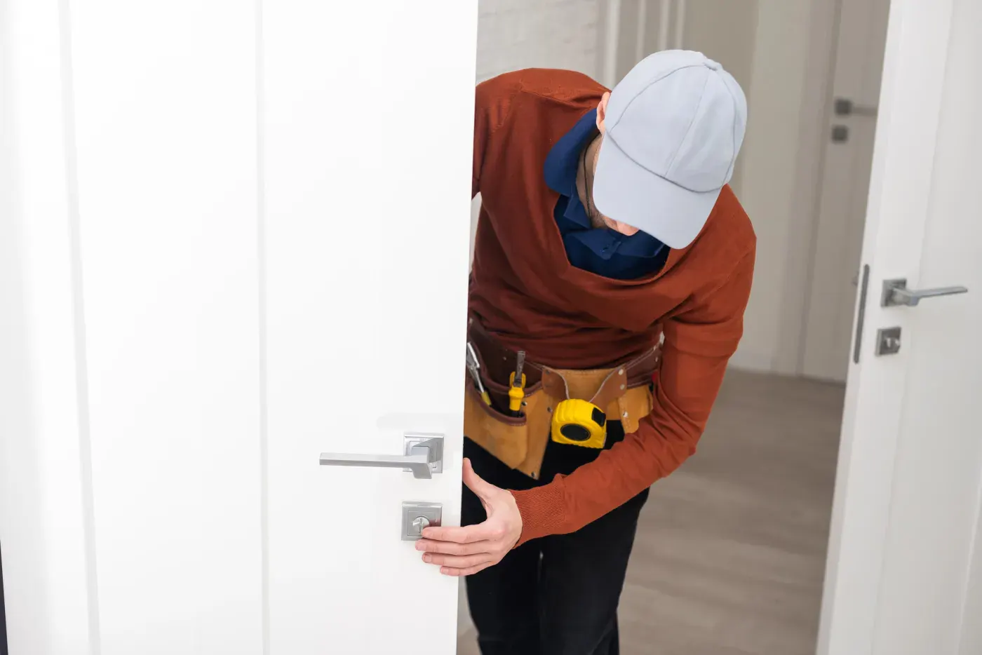 Pose d'un cylindre et d'une clé Fichet sur une porte blindée